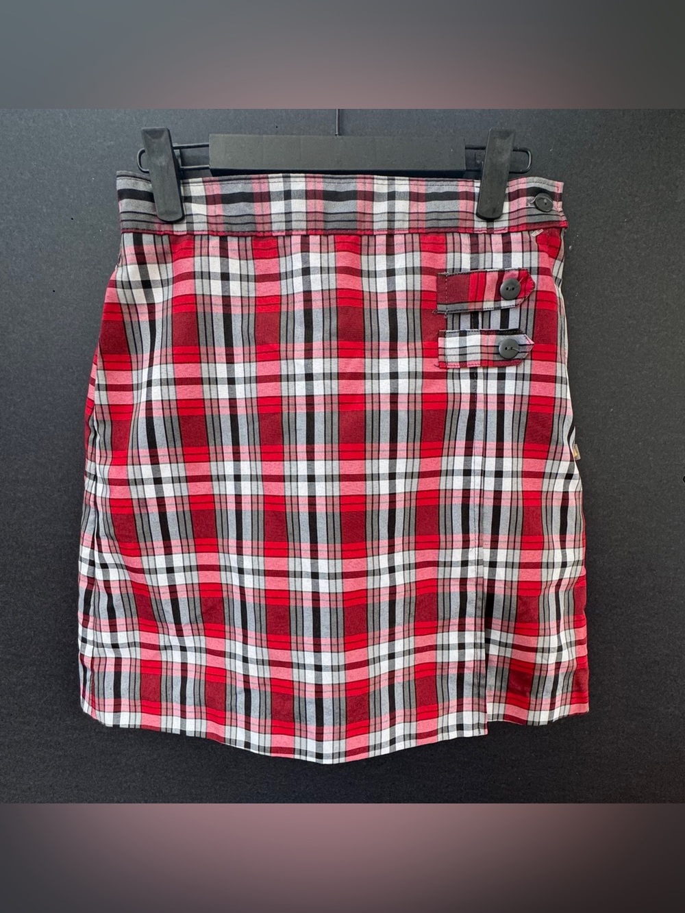 DENNIS Uniform Skirt Skort. Red/Tartan (RN 21680). Size 12 Gorgeous!